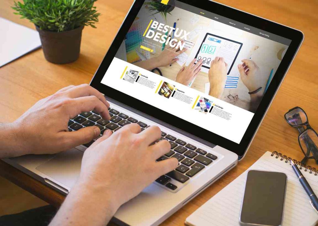 Perbandingan Penyedia Layanan Pembuatan Website